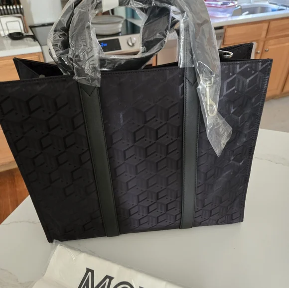 NWT MCM Klassik Tote in Cubic Jacquard Nylon - Picture 5 of 10